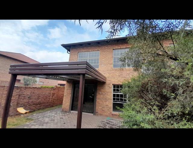 4 BEDROOM PROPERTY TO RENT IN OUKRAAL ESTATE